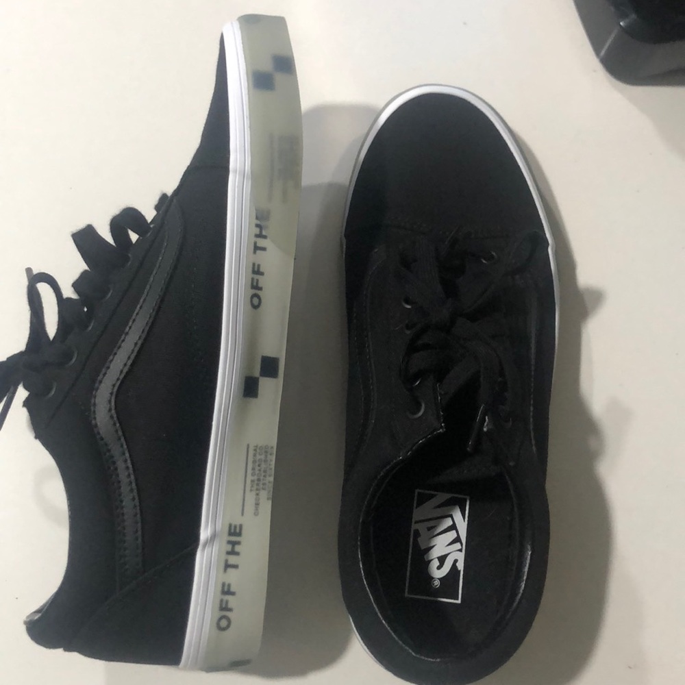 Vans Old Skool men’s 9.5 women’s 11 NWOB